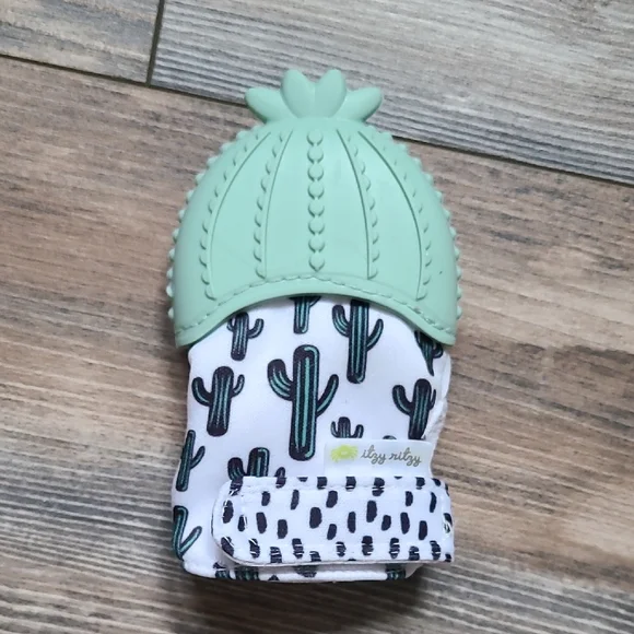 Itzy Ritzy Cactus Teething Mitt - Mint Green