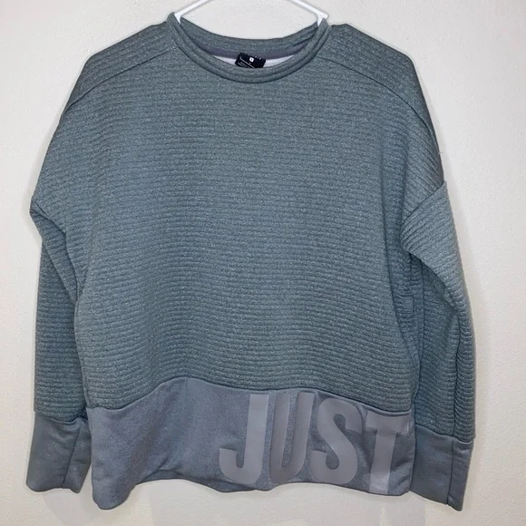 Nike DRI-FIT Long Sleeve Crew Top Woman’s Small‎ Grey AH8982-065