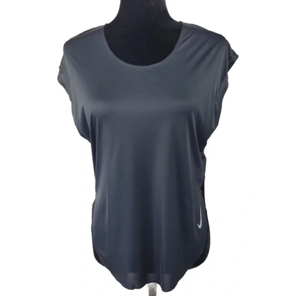 Nike Dri fit woman’s black lightweight active y-shirt size S