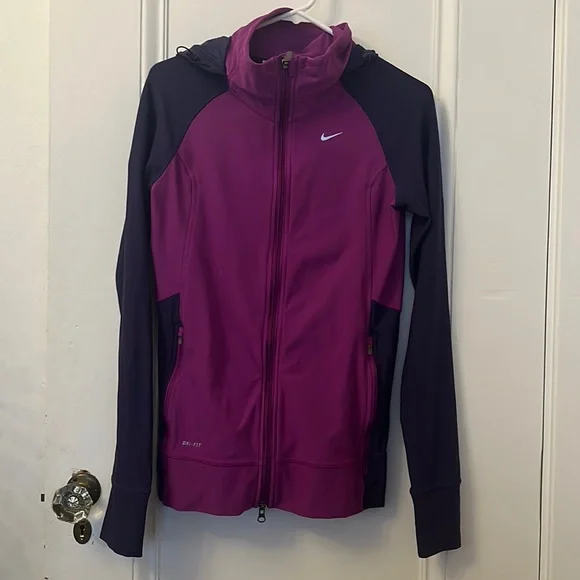 Nike women’s dri-fit purple running long sleeve zip-up size medium