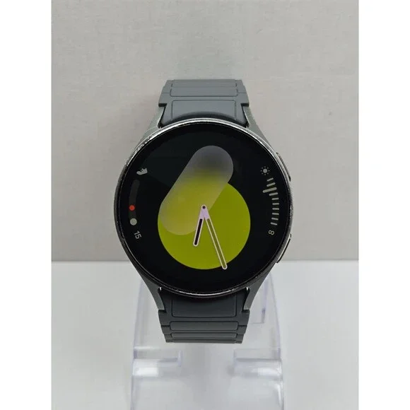 Samsung Galaxy Watch7 44mm SM-L310 Bluetooth GPS Sapphire Smartwatch 32 GB- Read