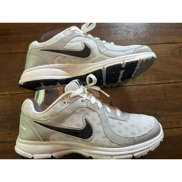 Nike Womens Air‎ Relentless light Gray Running Shoes Sz 7