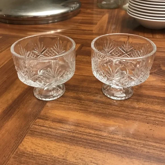 vintage set‎ of 2 Clear Glass Footed Berry Bowls Crisscross