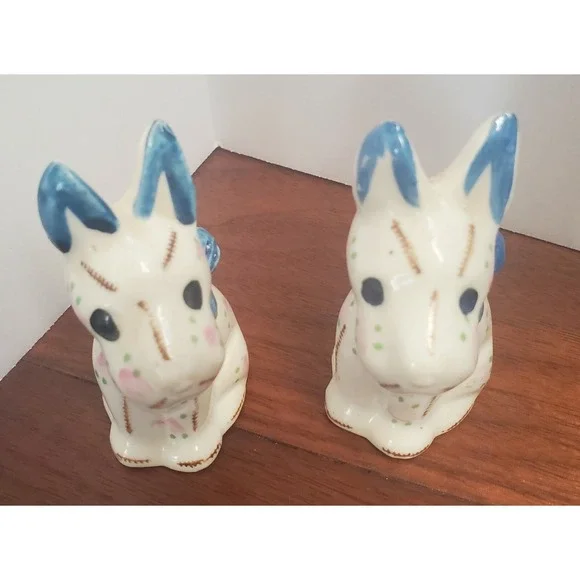 Vintage Cat salt and pepper‎ shakers Japan with stoppers