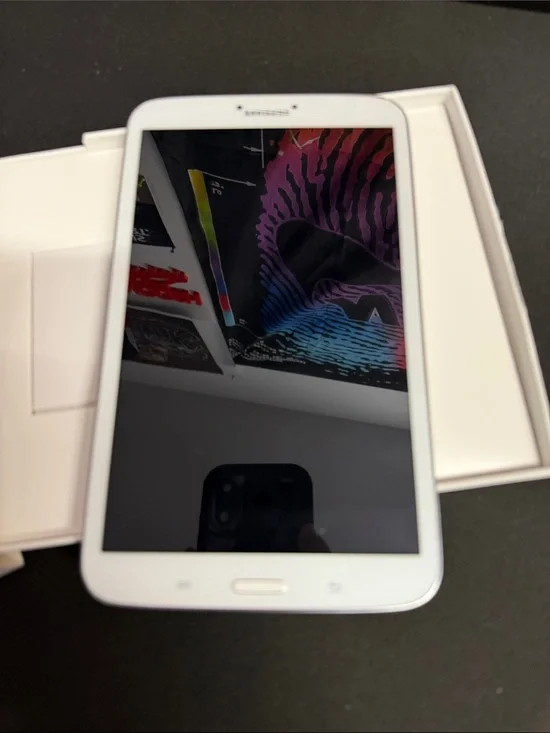 Samsung White Tablet with Front Home Button - Unbranded