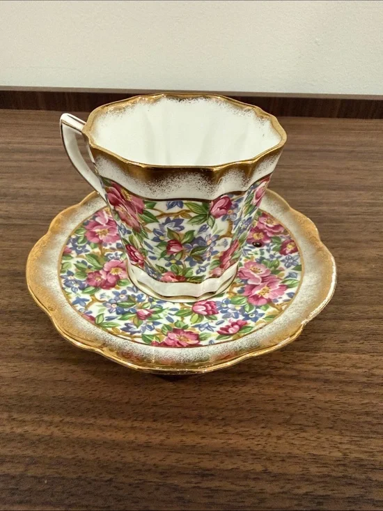 Floral Gold Rim Teacup & Saucer Set