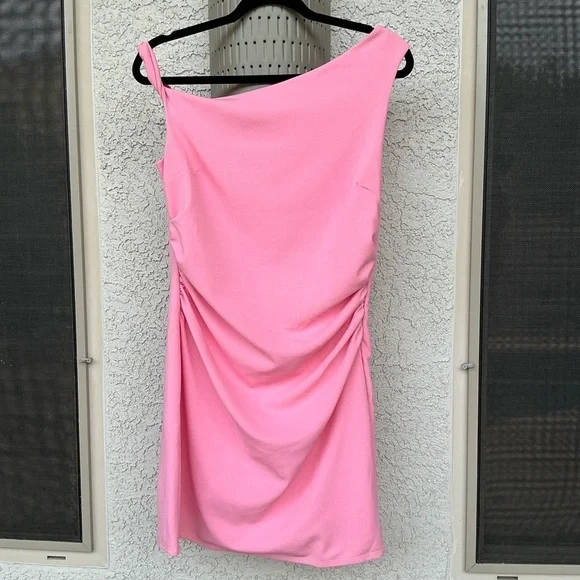 NWOT Lulu’s Becca Light Pink Twisted One-Shoulder Mini Dress Large 2682991 Chic