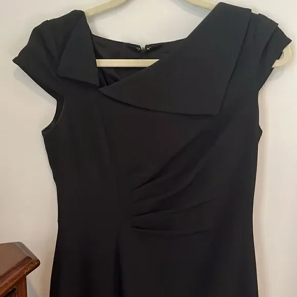 Tahari LBD