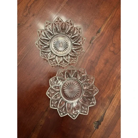 2 Federal‎ Glass 1950's Clear Glass Flower Petal Pattern Bowls 12 Point