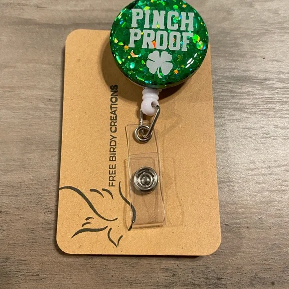 🍀 St Patrick’s Day Badge Reel