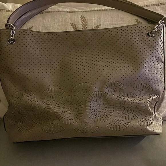 Tory Burch Perforated Leather Tan Handbag with 3 Compartments Tory Burch