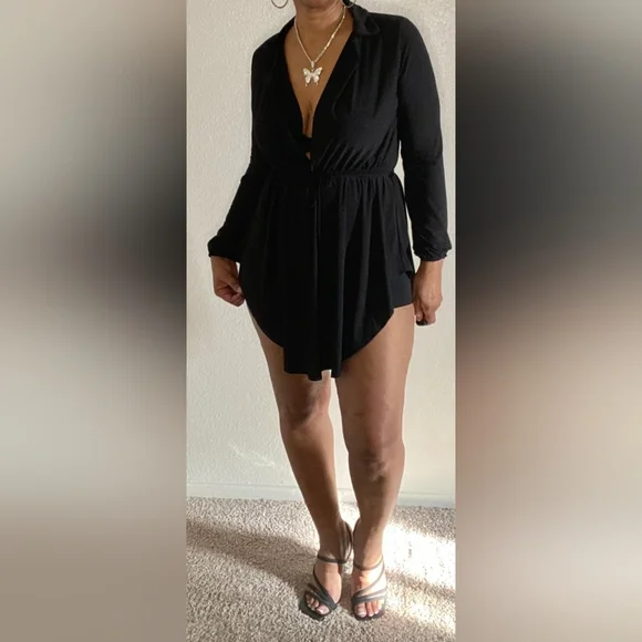 Chic Long Sleeve Black Dress