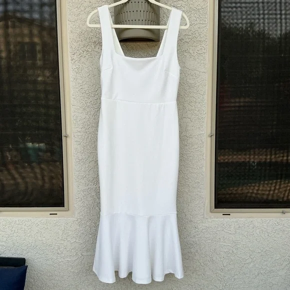 NWOT Lulu’s Moment Maker White Square Neck Trumpet Midi Dress Medium 2018896