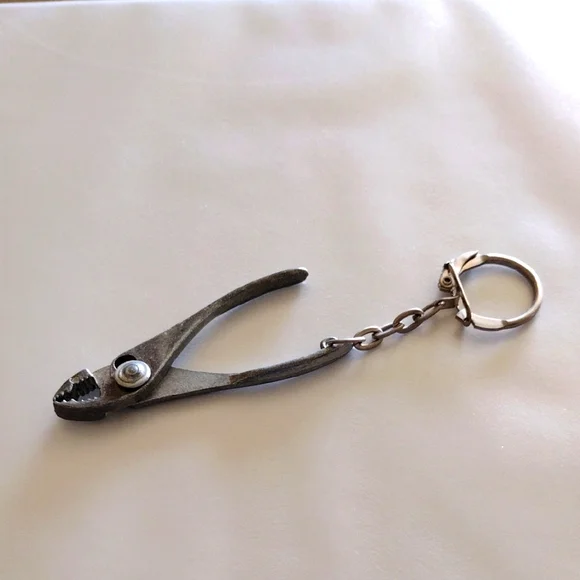 Novelty Miniature Slip Joint Metal Pliers Keyring Keychain