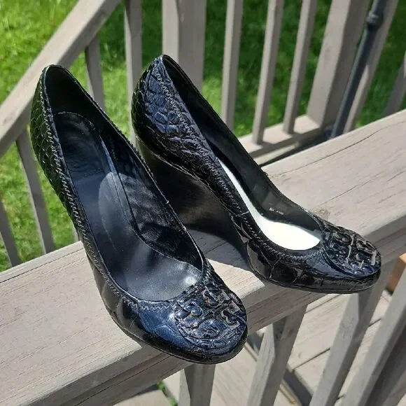 Tory Burch Sophia Wedges - Patent Leather, Reptile Embossed - Size 9