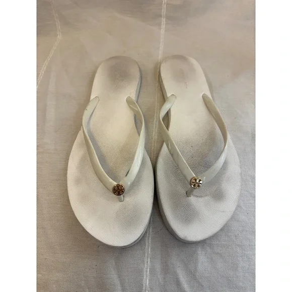 Tory Burch White Rubber Flip Flops Logo Medallion Thong Sandals Womens 9M