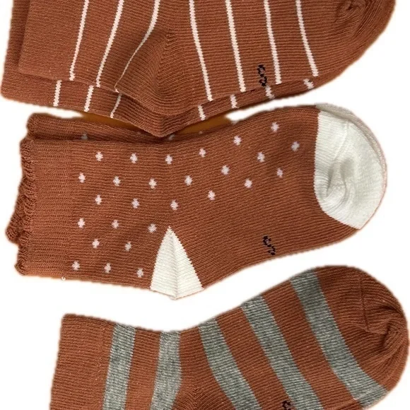 New three pair socks kids S 6-12 months