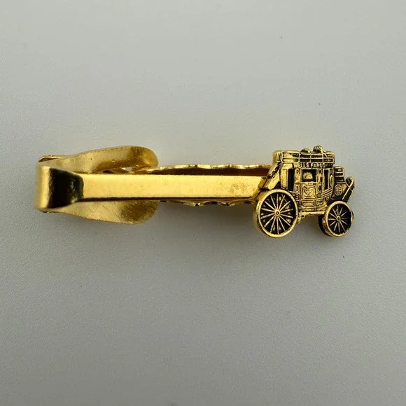 Vintage‎ Wells Fargo Stagecoach Tie Clip Gold Tone Figural Western 1.75