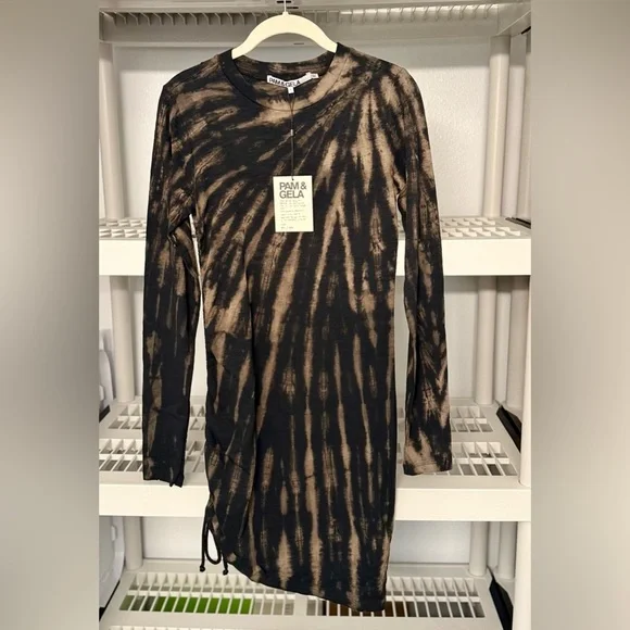 NWT Pam & Gela Black Tie-Dye Twisted Dress‎ Asymmetrical Hem Long Sleeve Sz P