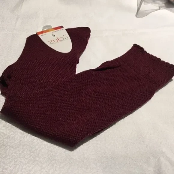 SALE.  BUY 5/$10. . NWT. Girls Knee Socks Sz 12.