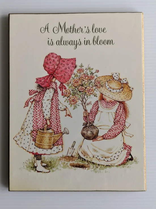 Holly Hobbie Mother’s Love Plaque 1983 American Greetings Cottage Decor Gift VTG