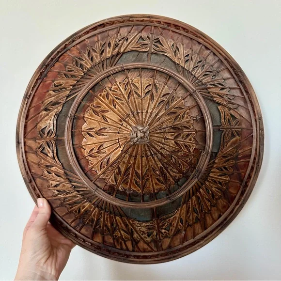 ANTIQUE Decorative Asian Conical‎ Hat (nón lá in Vietnam)