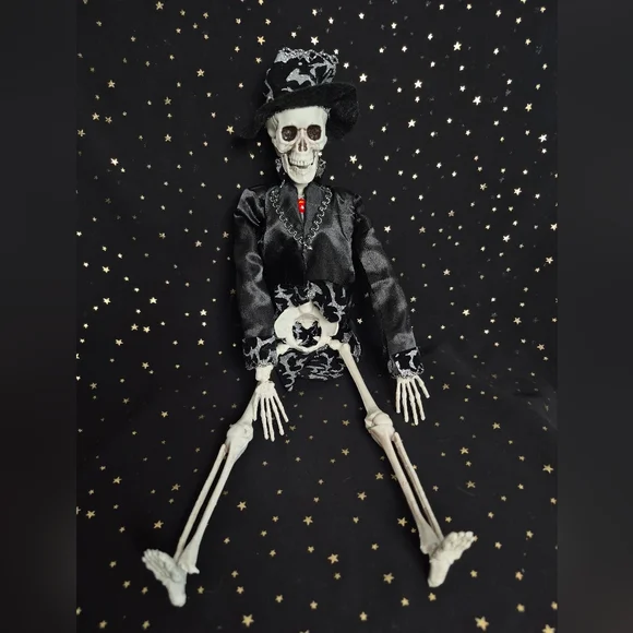 Fancy Bones Skeleton