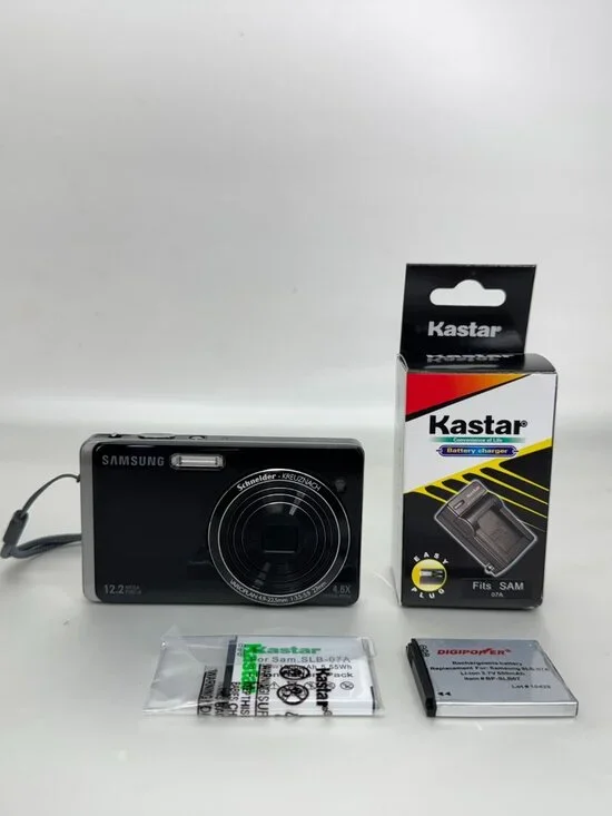 Samsung TL220 DualView 12.2MP Digital Camera 4.6x Zoom _ Please Read