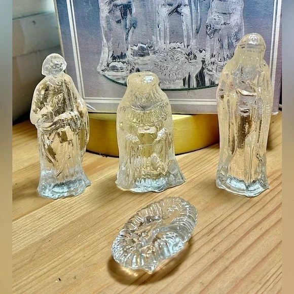 Vintage Glass Nativity Christmas Decor Set w Box Incomplete vintage nativity set