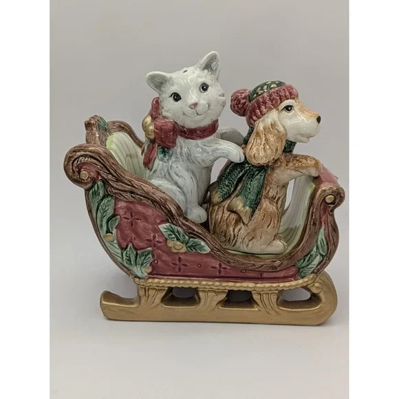 Vintage Fitz‎ & Floyd Dog & Cat Salt Pepper Shakers on Sleigh 1995