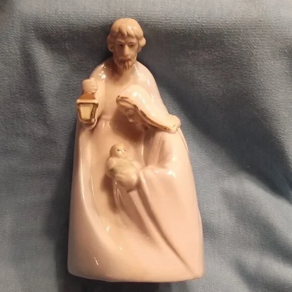 Porcelain Lamp Cover With Baby Jesus, Mary & Joseph