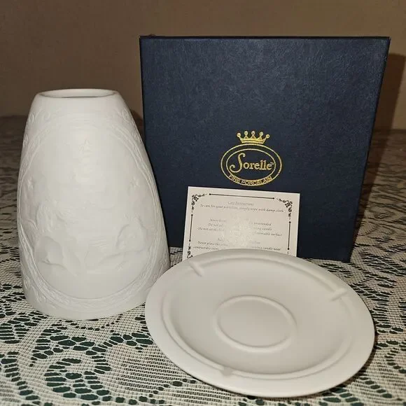Sorelle Fine Porcelain Votive Tea Light Candle Holder with a Christmas Scene