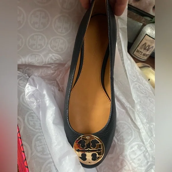 Tory Burch Black Flats with Gold‎ Logo