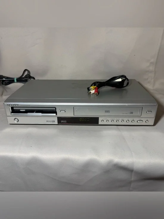 Samsung DVD-V5650 DVD VCR Combo 4Head VHS Recorder