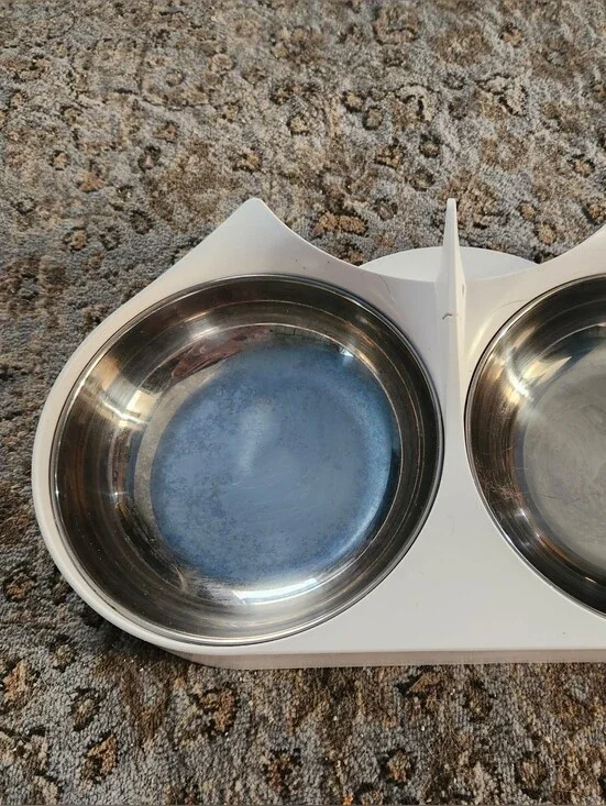 White Double Cat Bowl with Stainless Steel Inserts