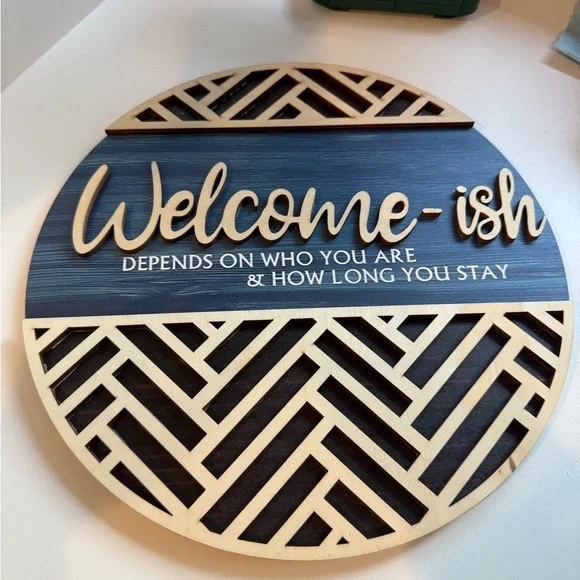 Wooden Welcome Sign with Geometric Design‎