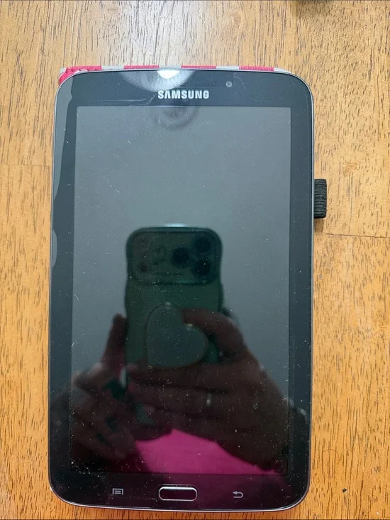 Samsung Galaxy 3 Tablet with Pink Case