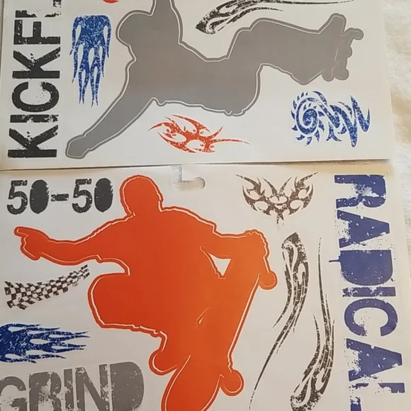 ☆NEW RoomMates Skateboard Self-Adhesive Wall Decals
