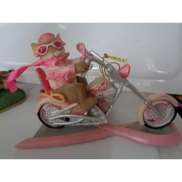 Fitz & Floyd Charming Tails Driven by Hope Breast Cancer Ribbon Mouse Figurine