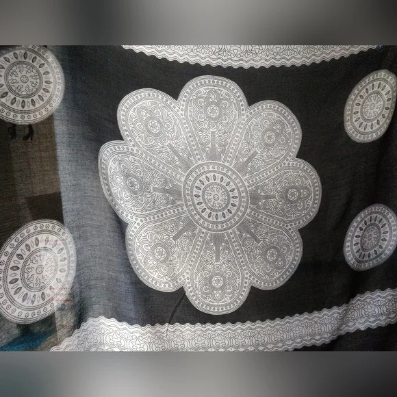 Boho Scarf Black and White Flower Wrap Throw Wall Hanging Tassel Fringe