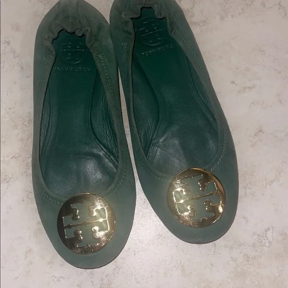 Tory Burch Traveler green Suede Flats size 6