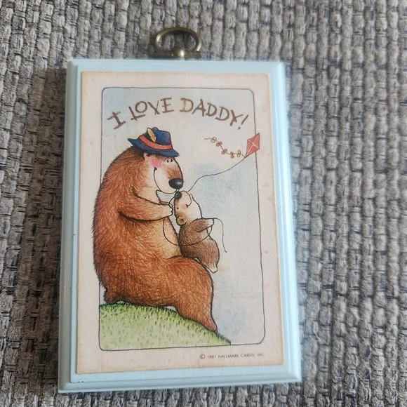 Vtg Hallmark Cards Bear Wall Plaque 