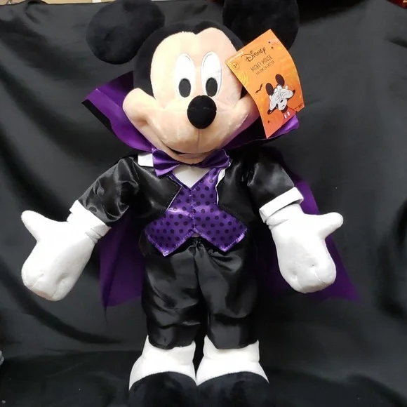 Disney NWT 22
