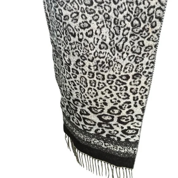 EUC‎ Cashmink Scarf Cheetah Print Tassles 100% Acrylic Tan Black Made In Germany