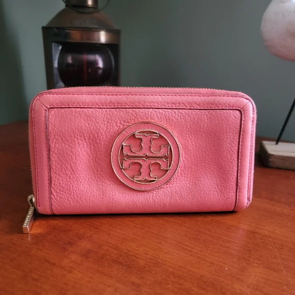 Tory Burch Amanda Salmon Pink Pebbled Leather Continental Wallet