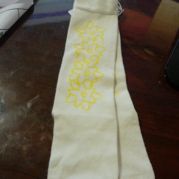 NWT Wovenplay Yellow Flower Socks
