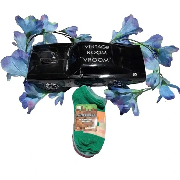 Minecraft NWT 6 Pairs No Show Socks Kids M (9-2.5)