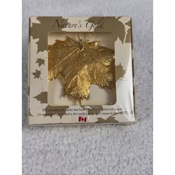 Nature's Gold Yellow Gold Maple Leaf Ornament/New