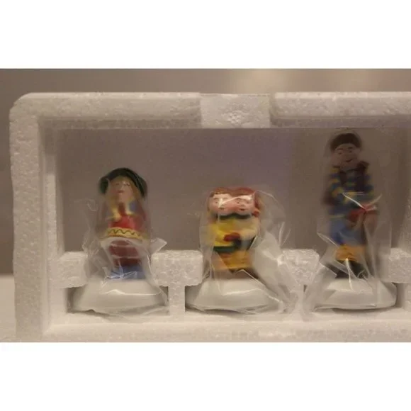 Dept 56 North Pole - Photos with Santa
