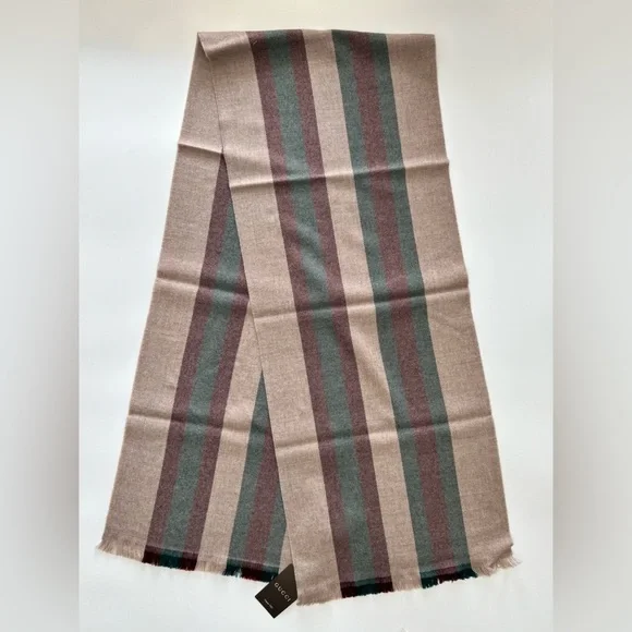 New With Tags Gucci 100% Wool Green Red Brown 387574 Shawl Stall Striped Scarf